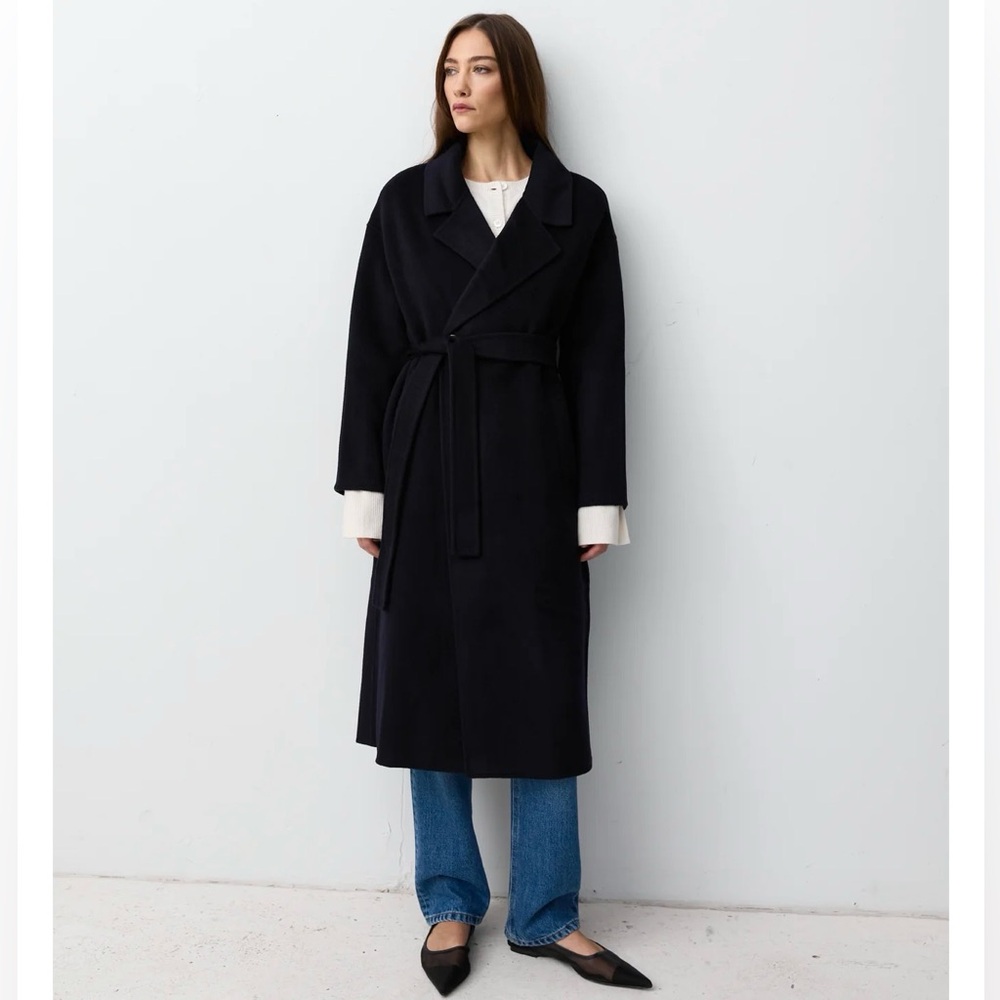 The Curated London Coat, Navy, Size Large